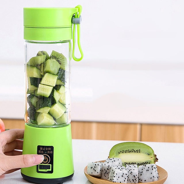 2024 Portable Size USB Electric Fruit Juicer Handheld Smoothie Maker Blender Stirring Rechargeable Mini Portable Juice Cup Water